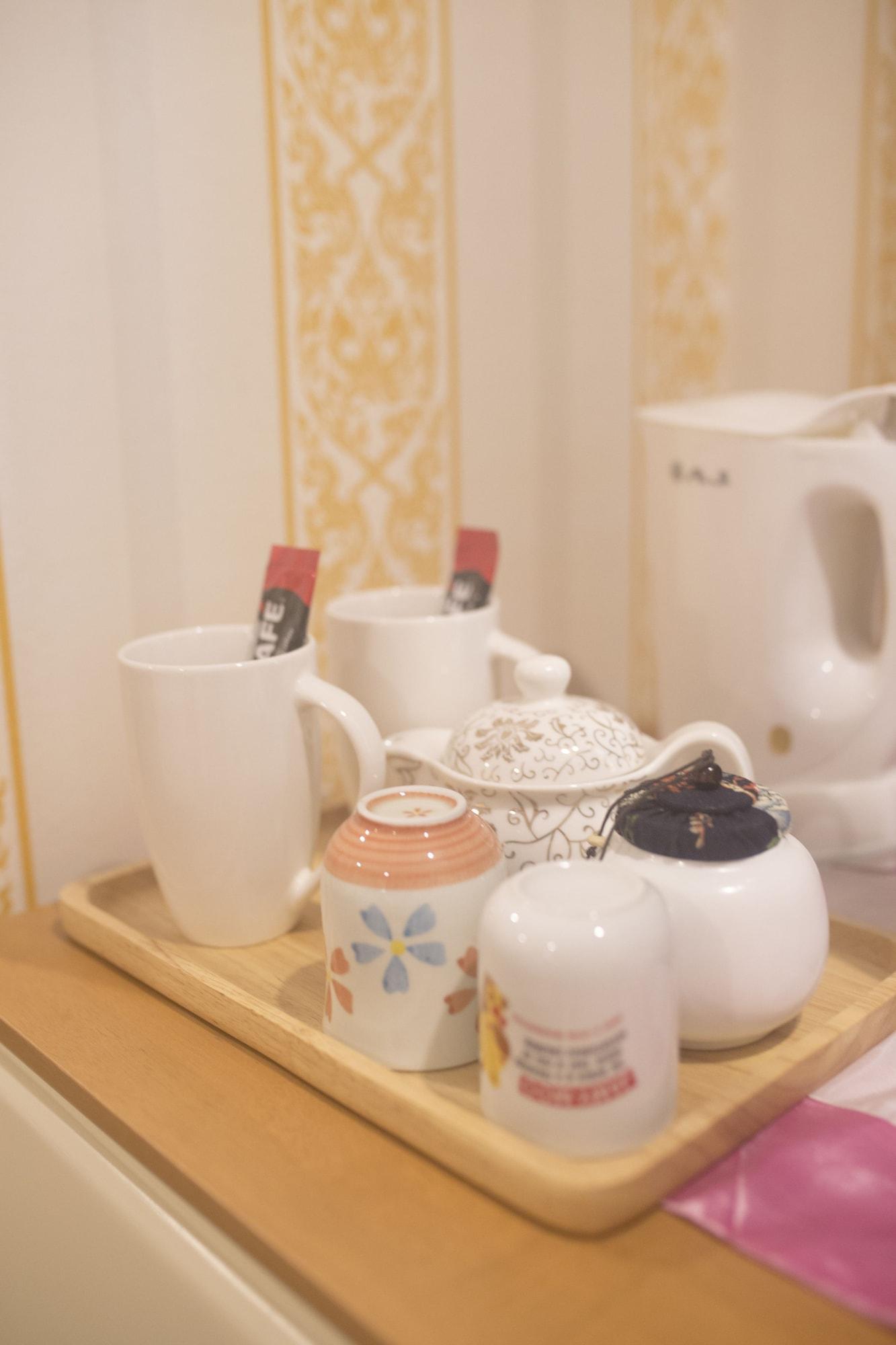 J&Y Hotel Latphrao 35 Бангкок Екстер'єр фото