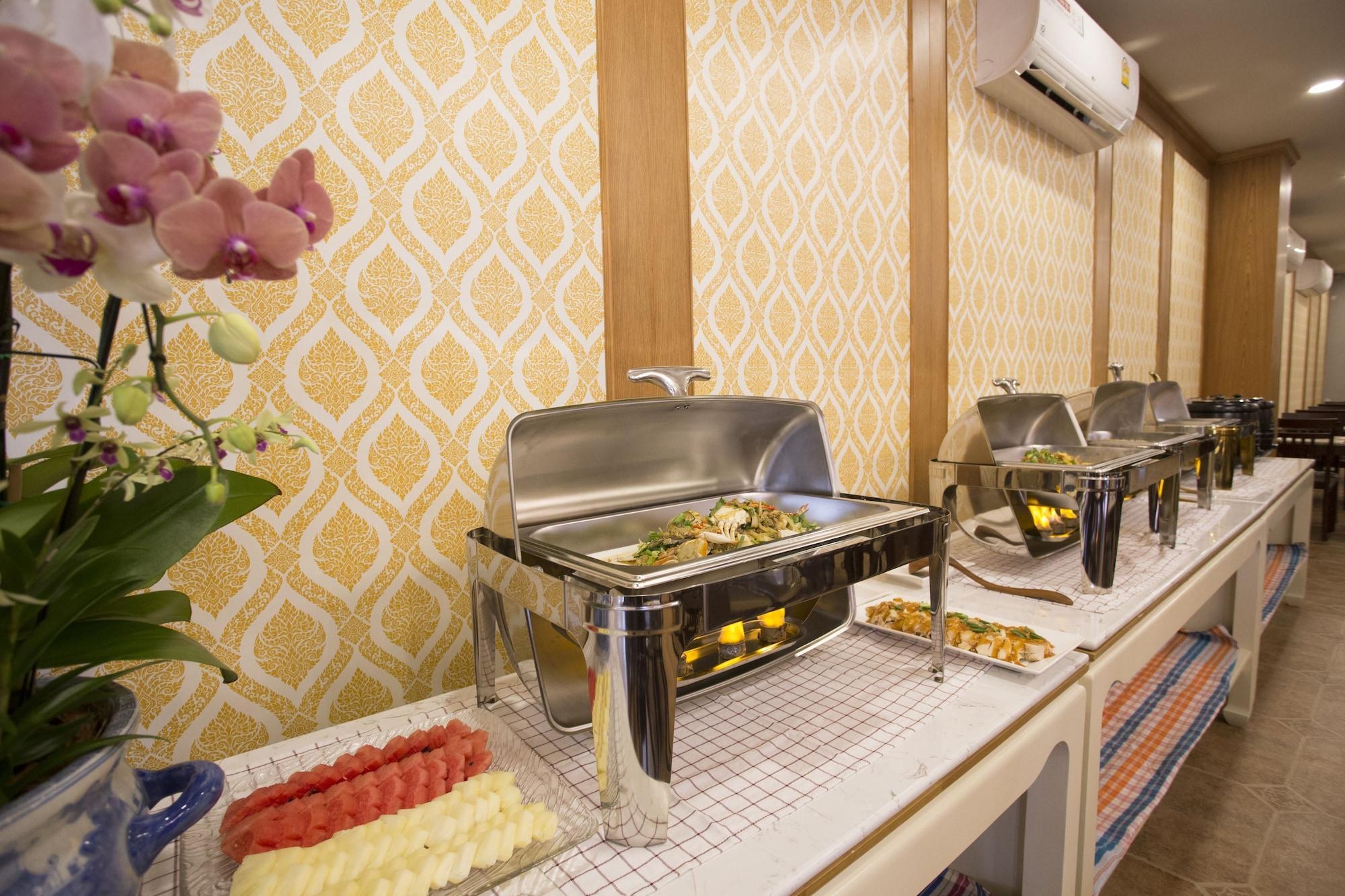 J&Y Hotel Latphrao 35 Бангкок Екстер'єр фото