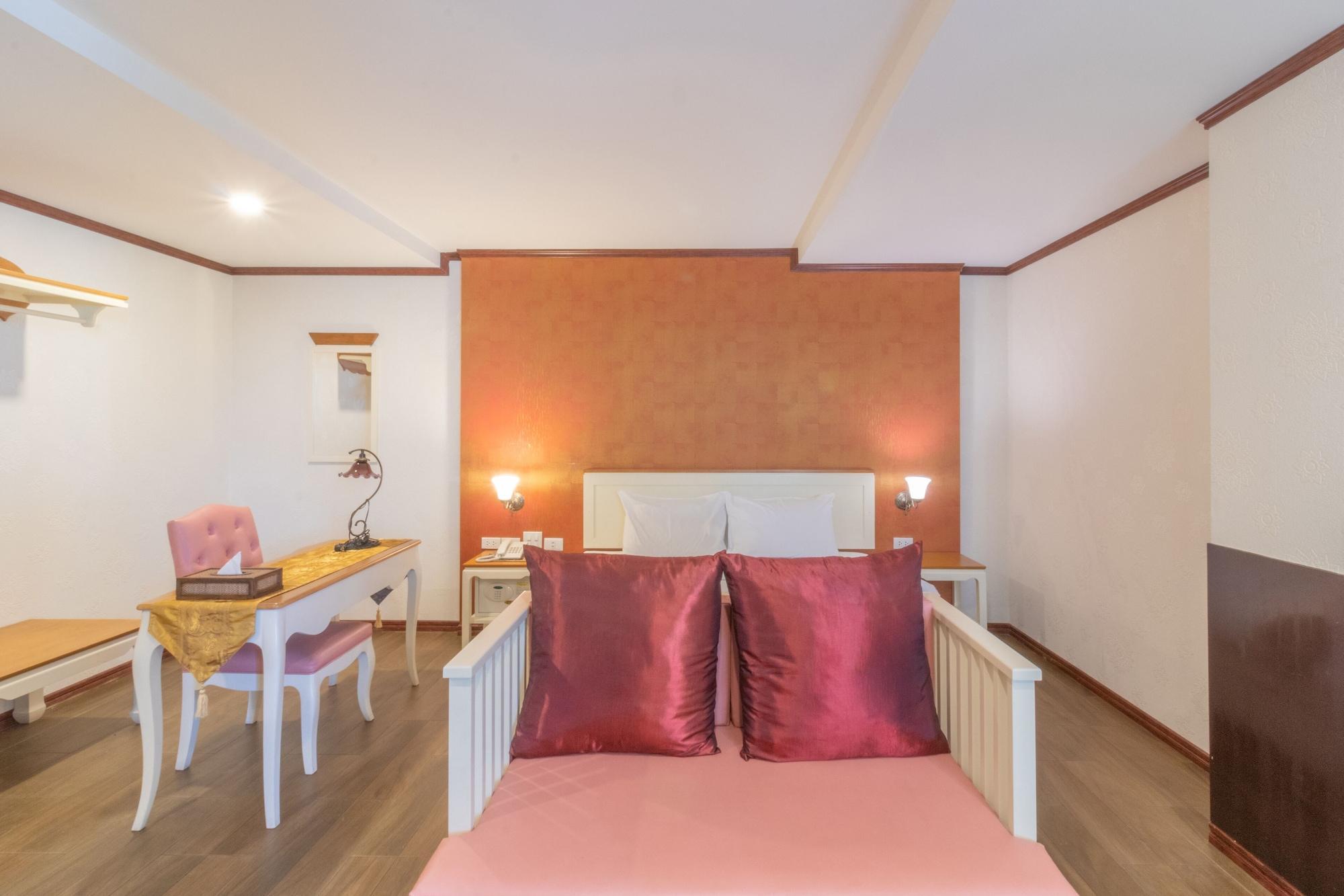 J&Y Hotel Latphrao 35 Бангкок Екстер'єр фото