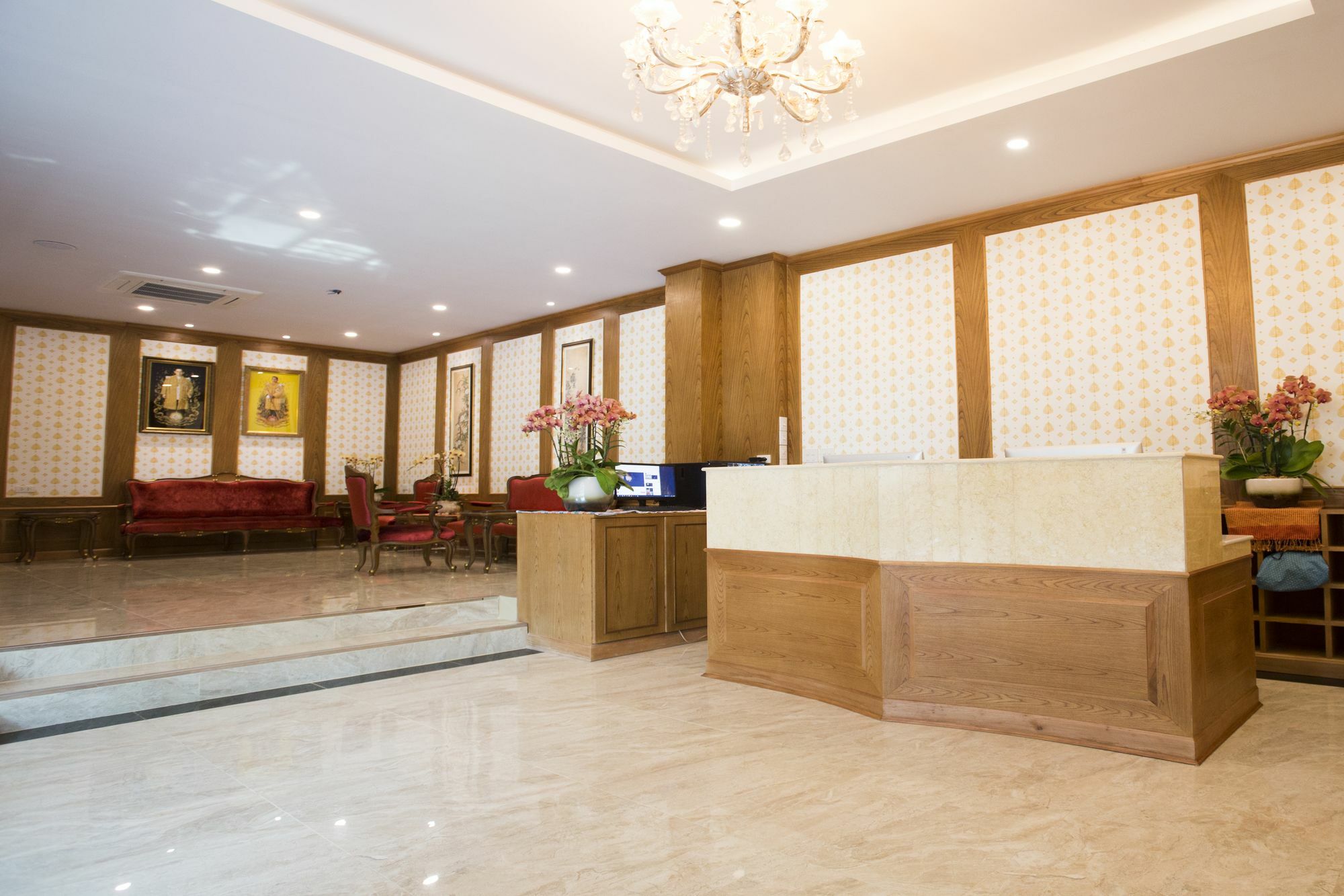 J&Y Hotel Latphrao 35 Бангкок Екстер'єр фото