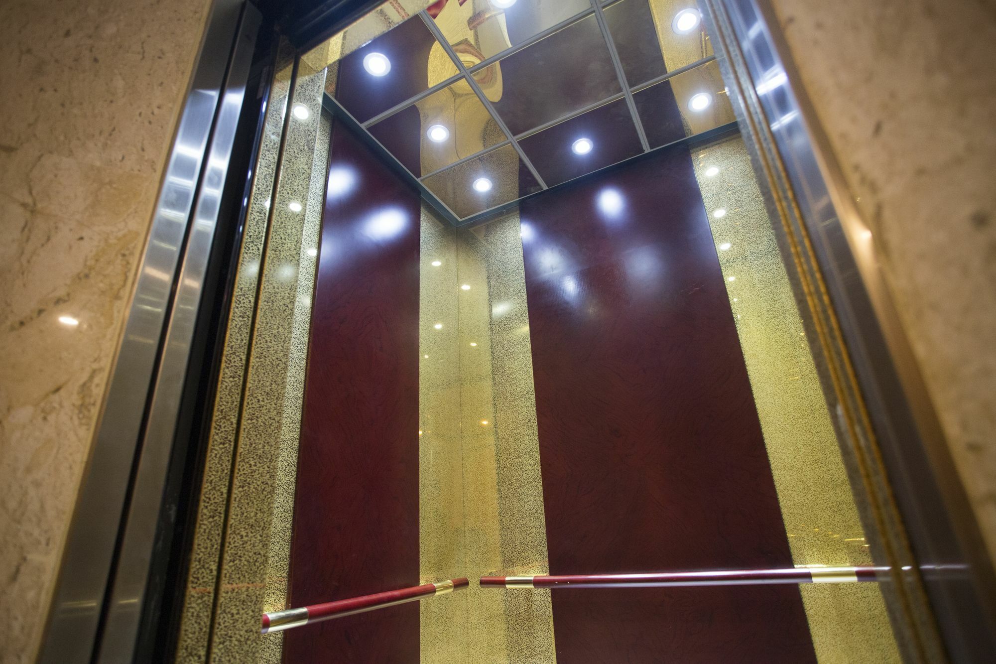 J&Y Hotel Latphrao 35 Бангкок Екстер'єр фото
